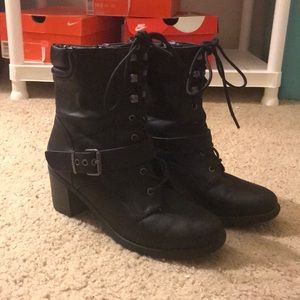 Black Booties Sz 9